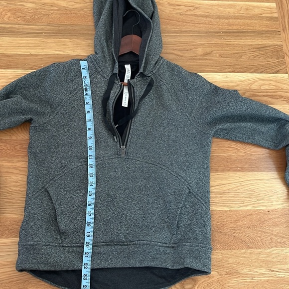 Lululemon Catch A Moment Hoodie Size 8 - Picture 7 of 9